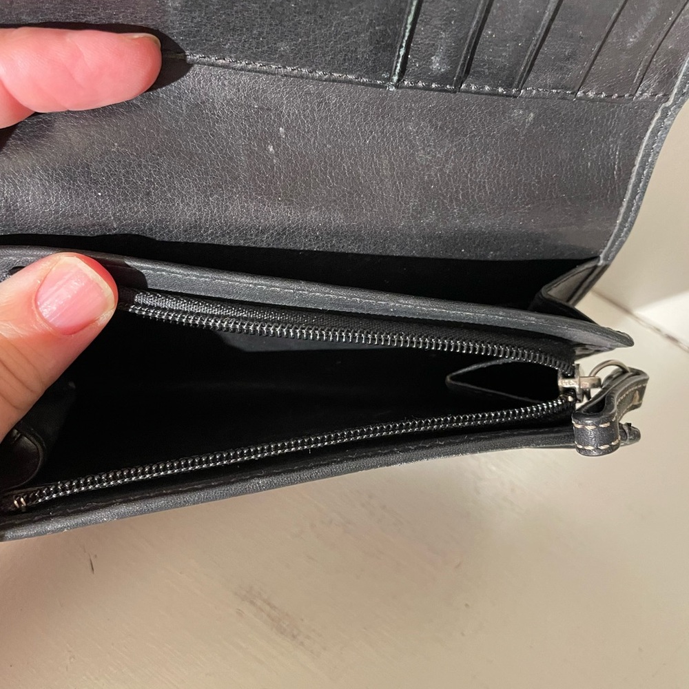 Coach Wallet - Picture 7 of 8